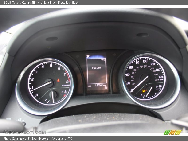 Midnight Black Metallic / Black 2018 Toyota Camry SE