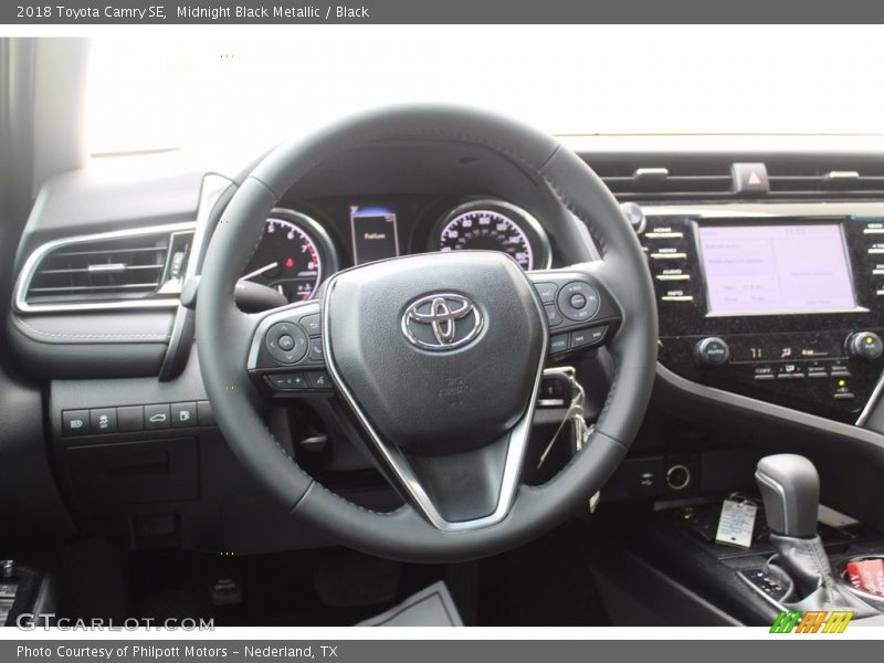 Midnight Black Metallic / Black 2018 Toyota Camry SE