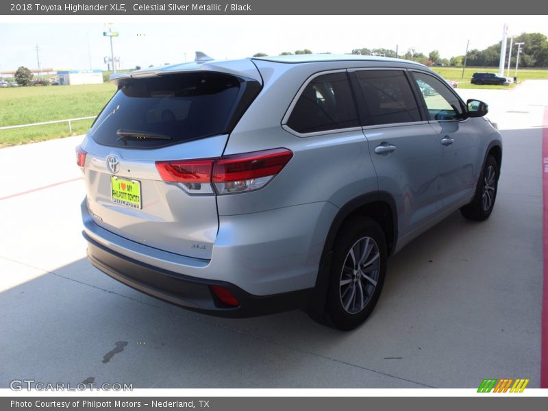 Celestial Silver Metallic / Black 2018 Toyota Highlander XLE