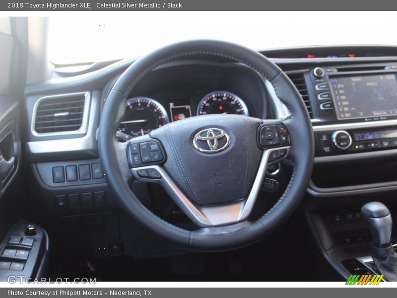 Celestial Silver Metallic / Black 2018 Toyota Highlander XLE