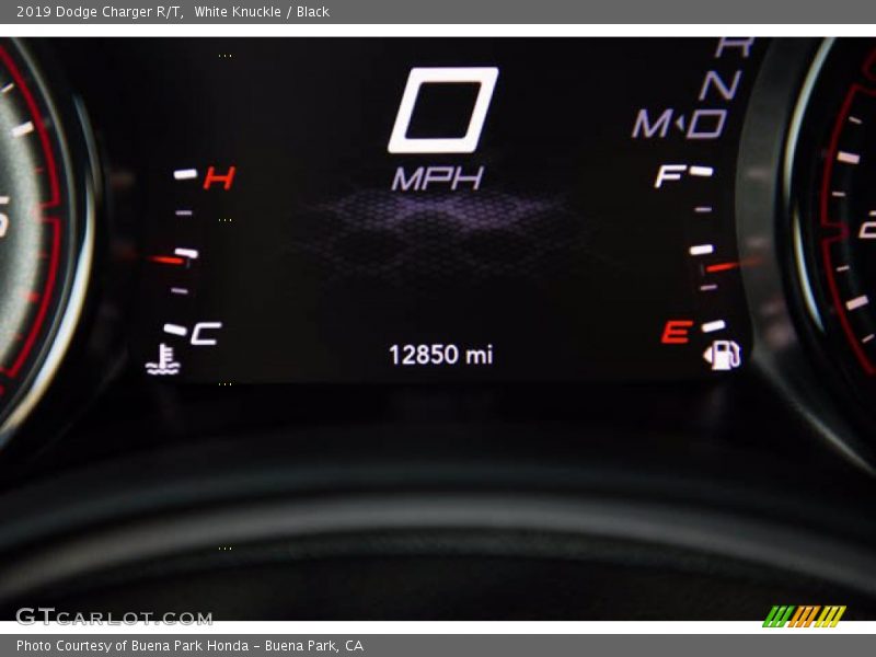 White Knuckle / Black 2019 Dodge Charger R/T