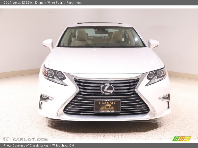 Eminent White Pearl / Parchment 2017 Lexus ES 350