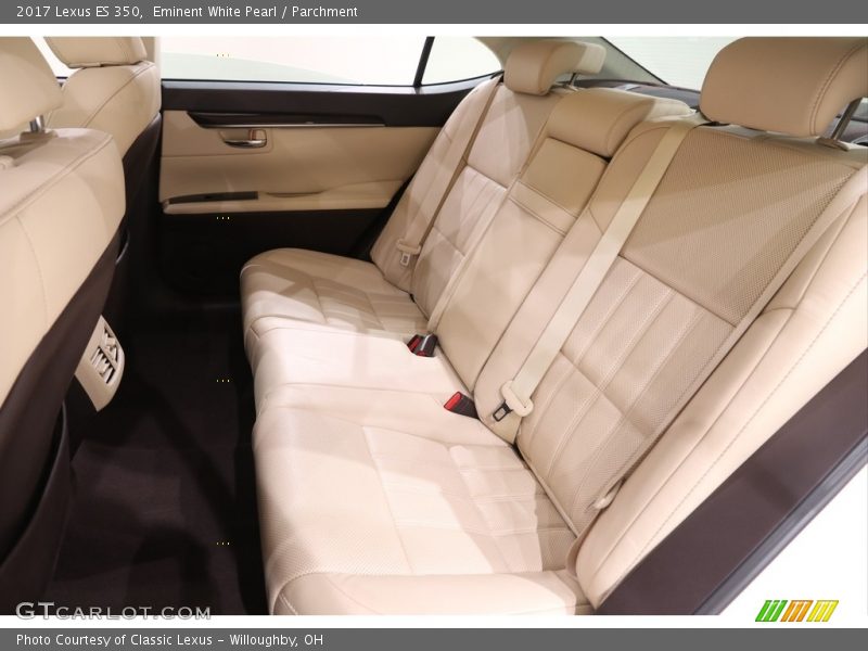 Eminent White Pearl / Parchment 2017 Lexus ES 350