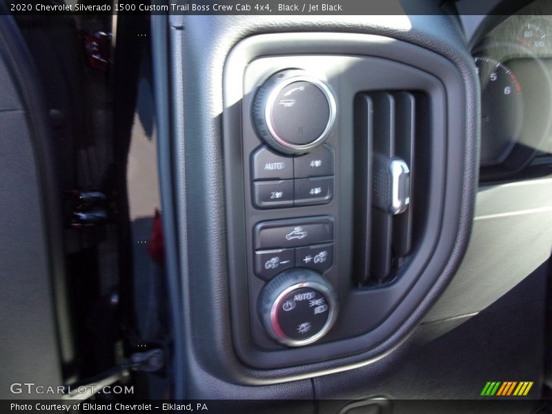 Black / Jet Black 2020 Chevrolet Silverado 1500 Custom Trail Boss Crew Cab 4x4