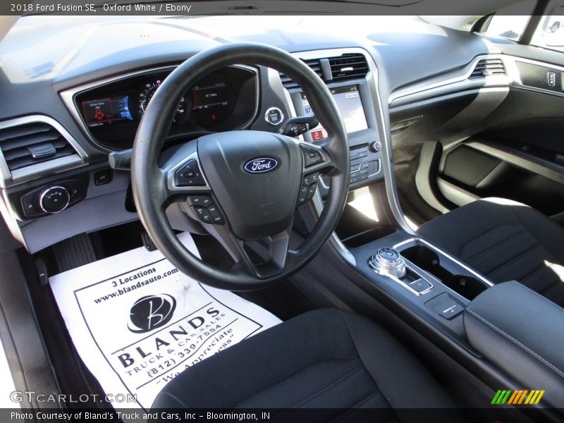 Oxford White / Ebony 2018 Ford Fusion SE