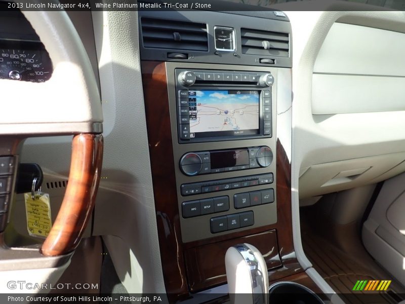 White Platinum Metallic Tri-Coat / Stone 2013 Lincoln Navigator 4x4