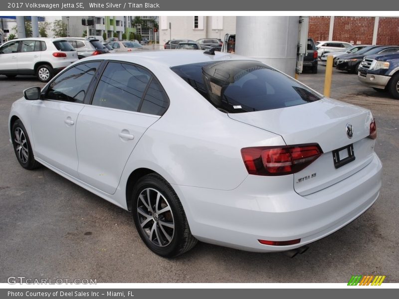 White Silver / Titan Black 2017 Volkswagen Jetta SE