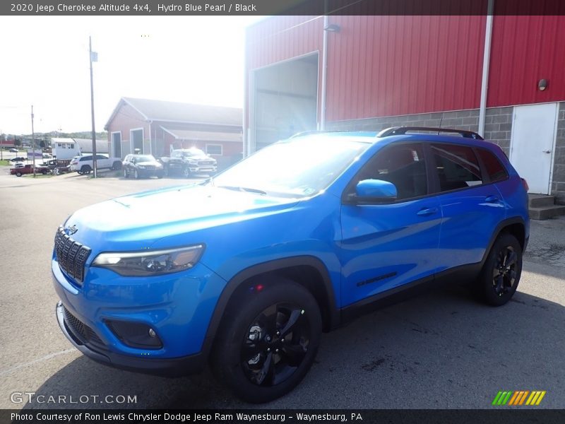 Hydro Blue Pearl / Black 2020 Jeep Cherokee Altitude 4x4