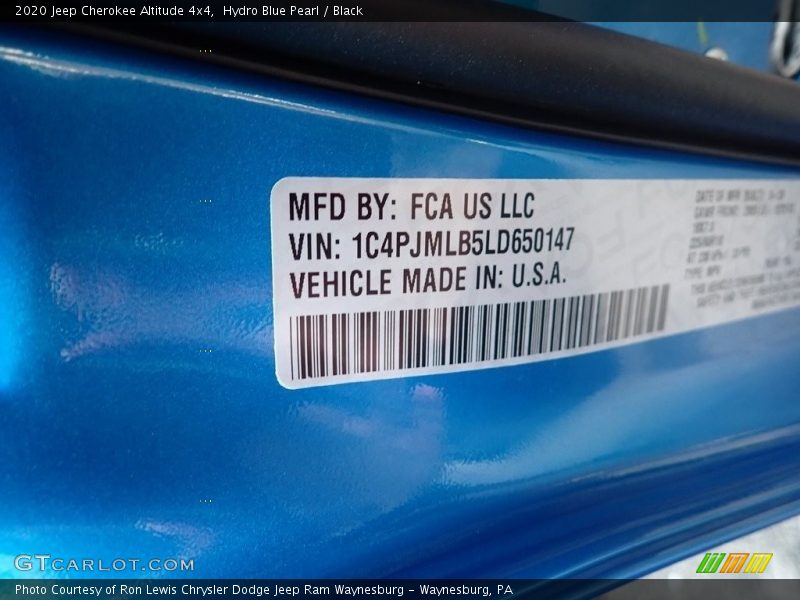 Hydro Blue Pearl / Black 2020 Jeep Cherokee Altitude 4x4