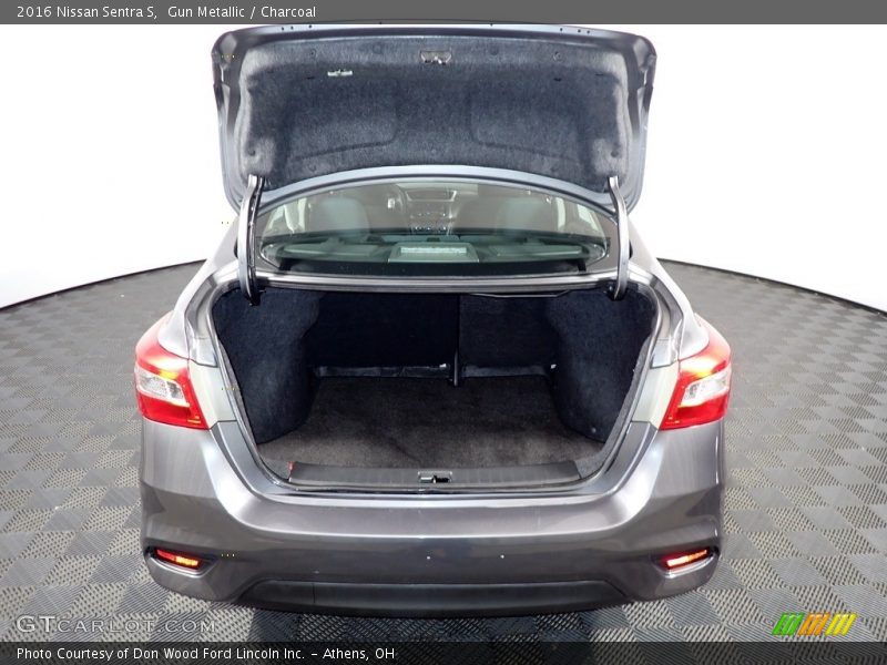 Gun Metallic / Charcoal 2016 Nissan Sentra S