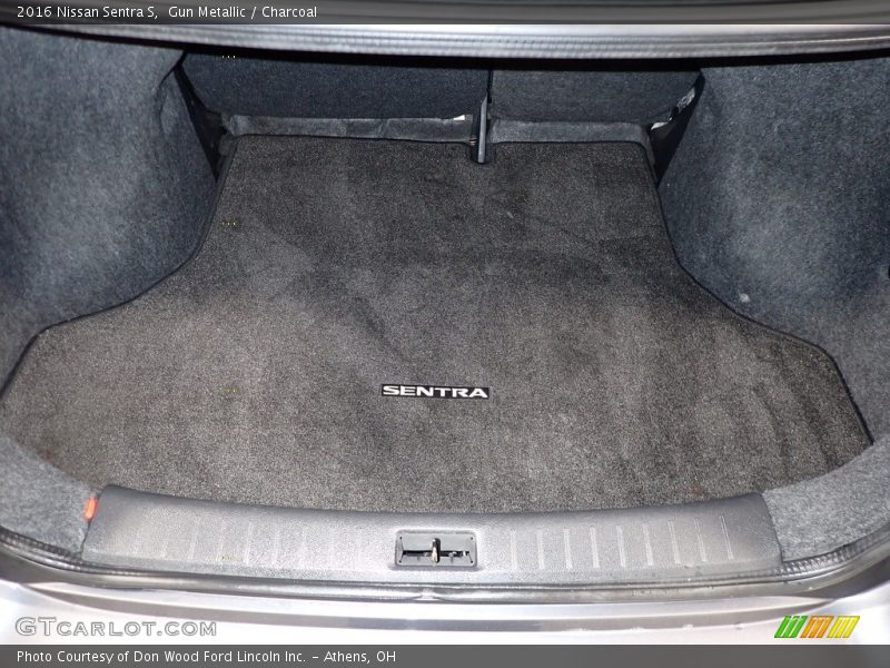 Gun Metallic / Charcoal 2016 Nissan Sentra S