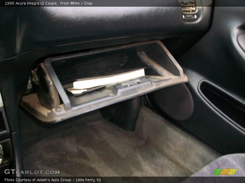 Frost White / Gray 1996 Acura Integra LS Coupe