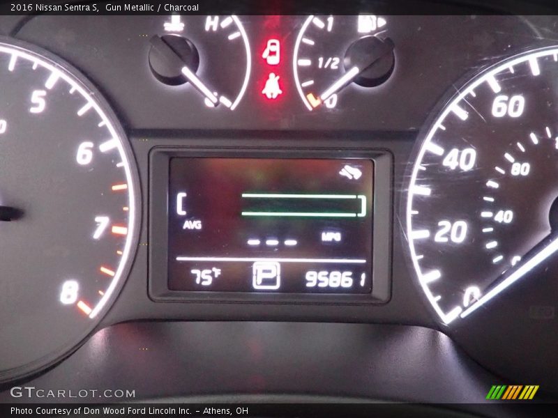 Gun Metallic / Charcoal 2016 Nissan Sentra S