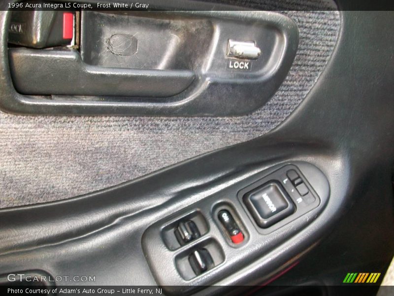 Frost White / Gray 1996 Acura Integra LS Coupe