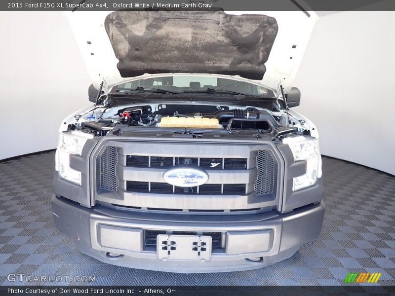 Oxford White / Medium Earth Gray 2015 Ford F150 XL SuperCab 4x4