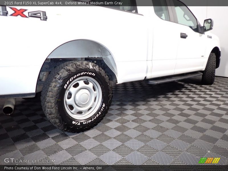 Oxford White / Medium Earth Gray 2015 Ford F150 XL SuperCab 4x4