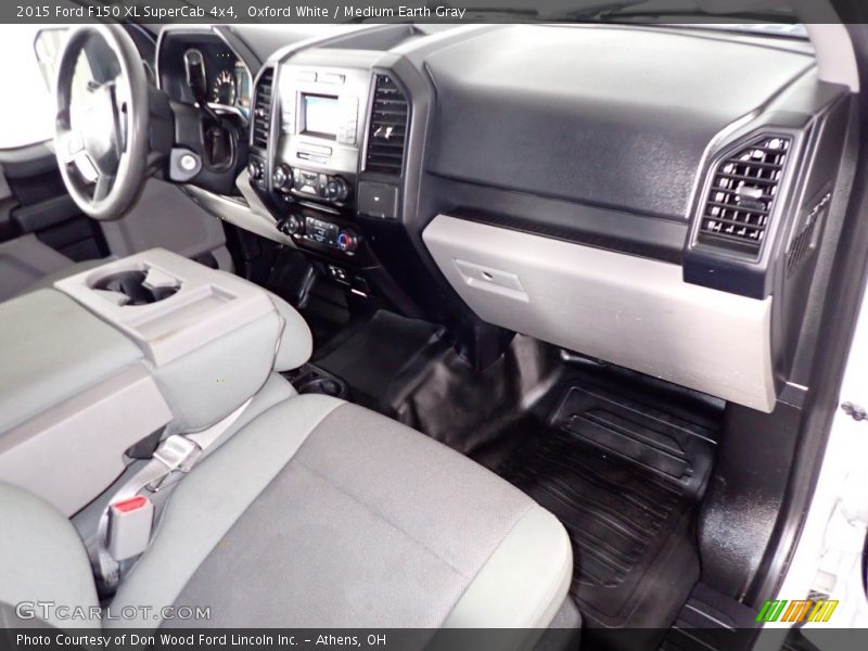 Oxford White / Medium Earth Gray 2015 Ford F150 XL SuperCab 4x4
