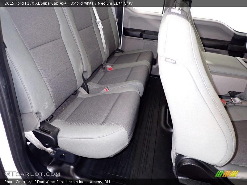 Oxford White / Medium Earth Gray 2015 Ford F150 XL SuperCab 4x4
