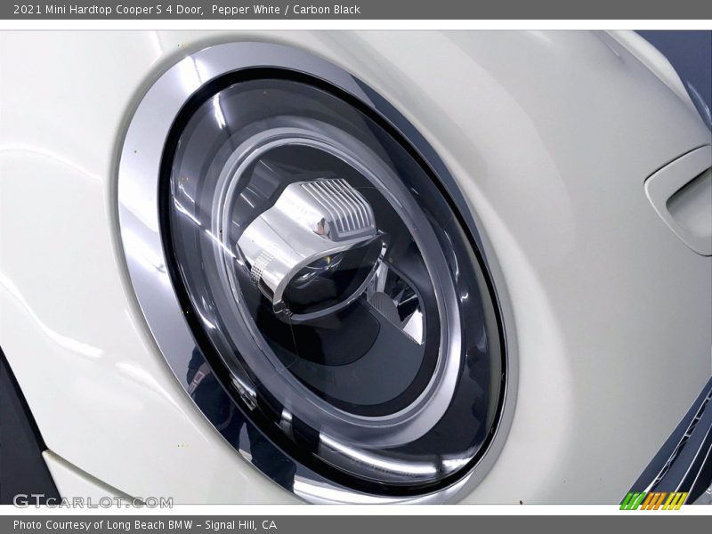 Pepper White / Carbon Black 2021 Mini Hardtop Cooper S 4 Door