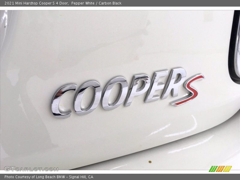 Pepper White / Carbon Black 2021 Mini Hardtop Cooper S 4 Door