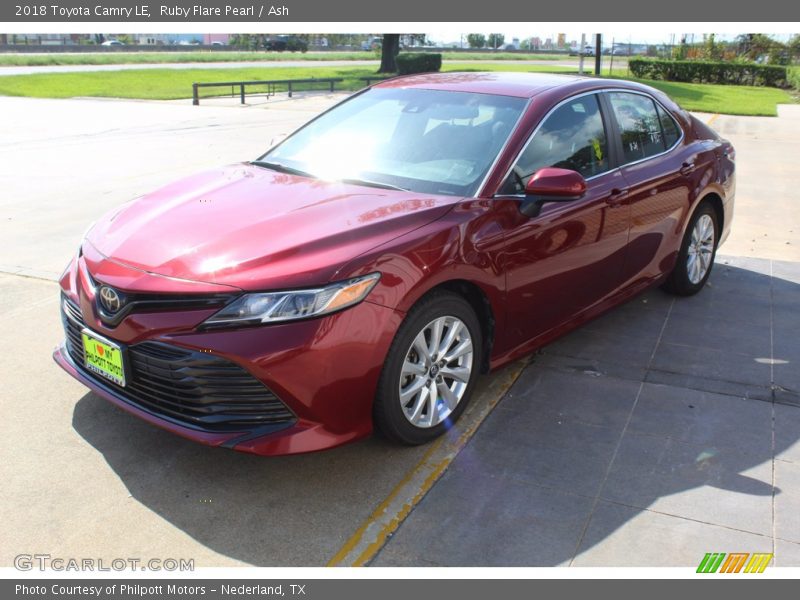 Front 3/4 View of 2018 Camry LE