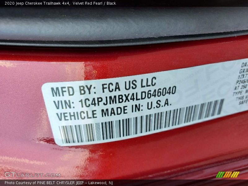 Velvet Red Pearl / Black 2020 Jeep Cherokee Trailhawk 4x4