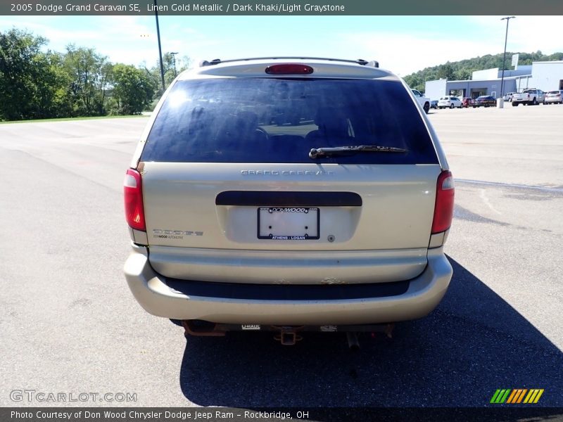 Linen Gold Metallic / Dark Khaki/Light Graystone 2005 Dodge Grand Caravan SE