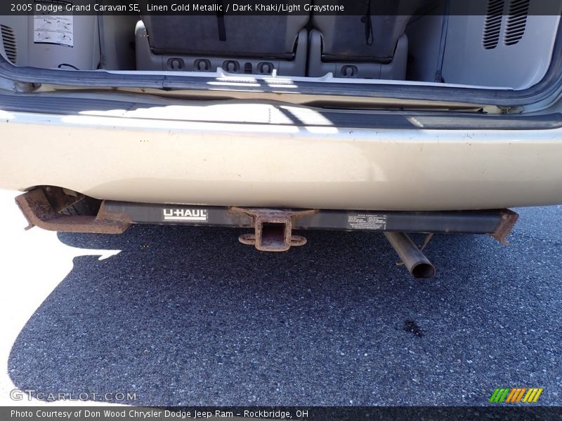 Linen Gold Metallic / Dark Khaki/Light Graystone 2005 Dodge Grand Caravan SE