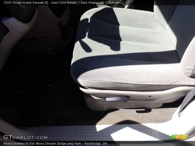Linen Gold Metallic / Dark Khaki/Light Graystone 2005 Dodge Grand Caravan SE