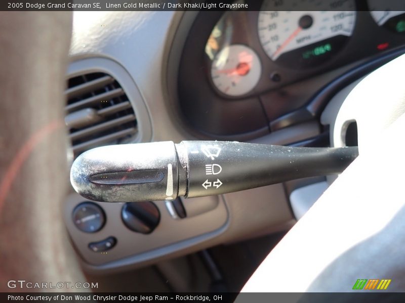 Linen Gold Metallic / Dark Khaki/Light Graystone 2005 Dodge Grand Caravan SE