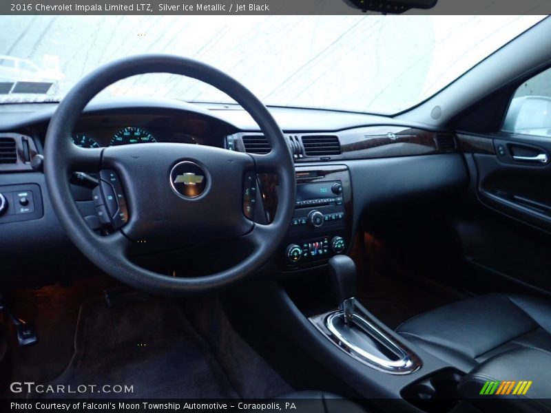 Dashboard of 2016 Impala Limited LTZ
