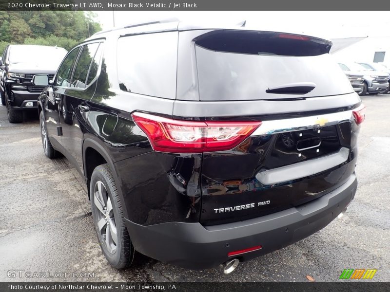 Mosaic Black Metallic / Jet Black 2020 Chevrolet Traverse LT AWD