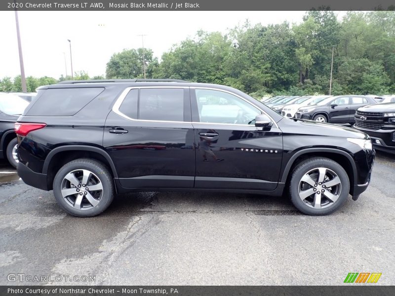 Mosaic Black Metallic / Jet Black 2020 Chevrolet Traverse LT AWD