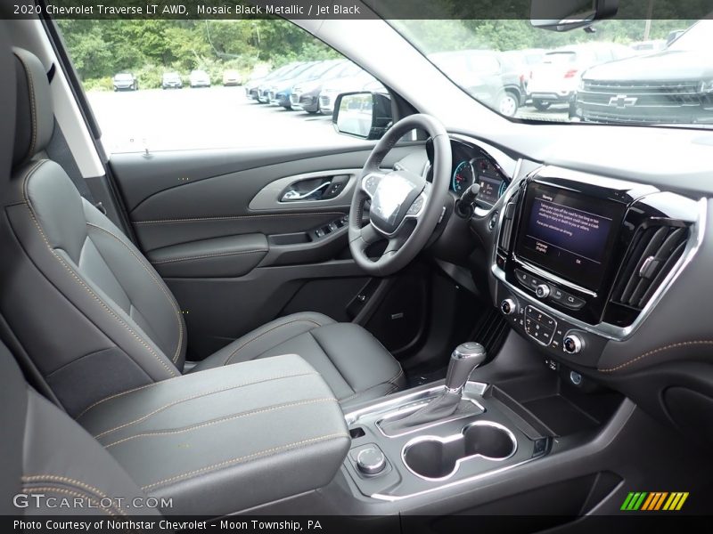 Mosaic Black Metallic / Jet Black 2020 Chevrolet Traverse LT AWD