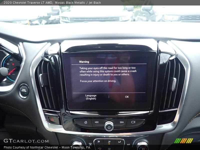 Mosaic Black Metallic / Jet Black 2020 Chevrolet Traverse LT AWD