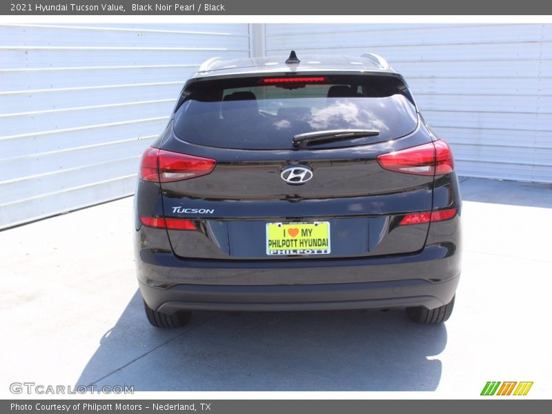 Black Noir Pearl / Black 2021 Hyundai Tucson Value