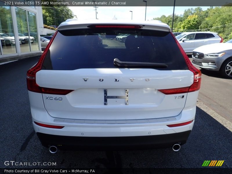 Crystal White Metallic / Charcoal 2021 Volvo XC60 T5 AWD Momentum