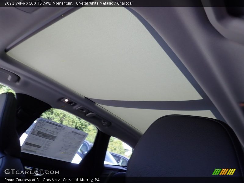 Sunroof of 2021 XC60 T5 AWD Momentum