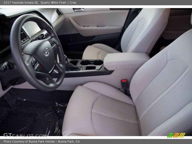 Quartz White Pearl / Gray 2017 Hyundai Sonata SE