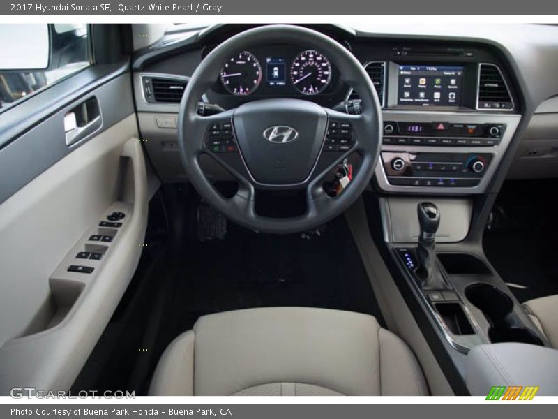 Quartz White Pearl / Gray 2017 Hyundai Sonata SE