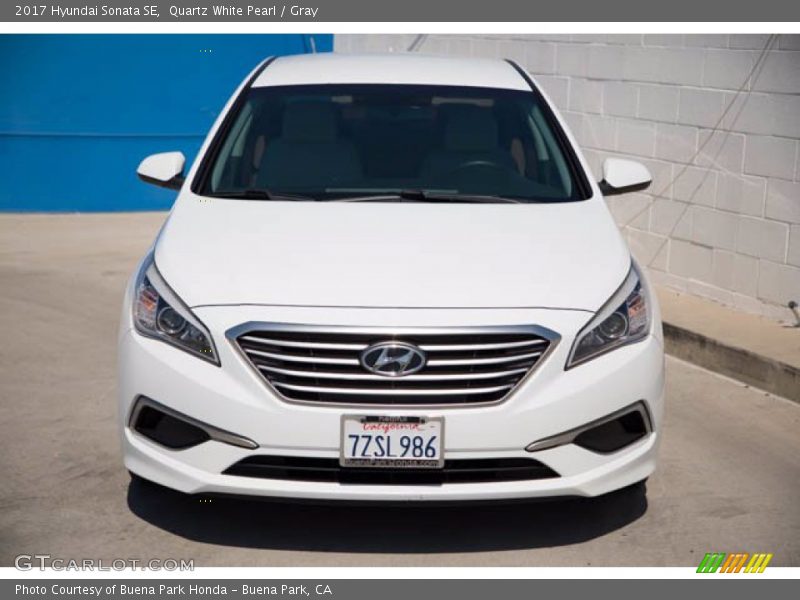 Quartz White Pearl / Gray 2017 Hyundai Sonata SE