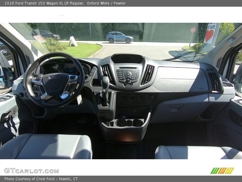 Dashboard of 2016 Transit 150 Wagon XL LR Regular