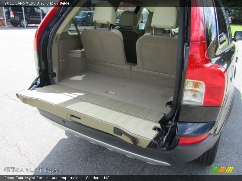 Black / Beige 2011 Volvo XC90 3.2