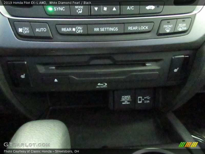 White Diamond Pearl / Black 2019 Honda Pilot EX-L AWD