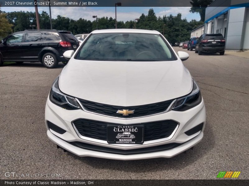 Summit White / Jet Black 2017 Chevrolet Cruze LT