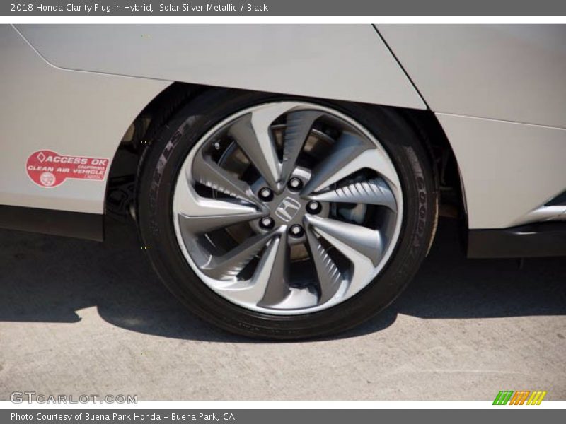 Solar Silver Metallic / Black 2018 Honda Clarity Plug In Hybrid