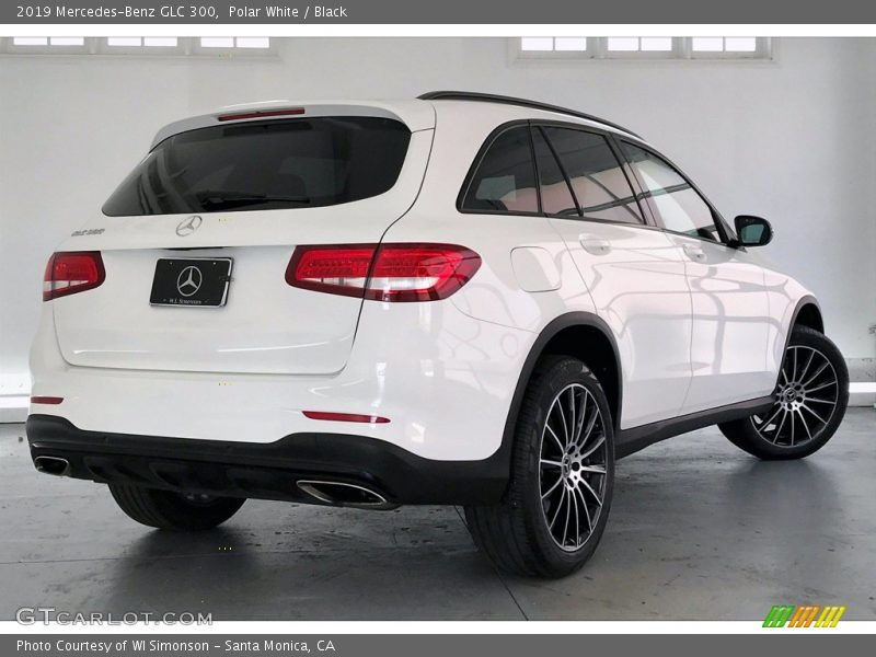 Polar White / Black 2019 Mercedes-Benz GLC 300