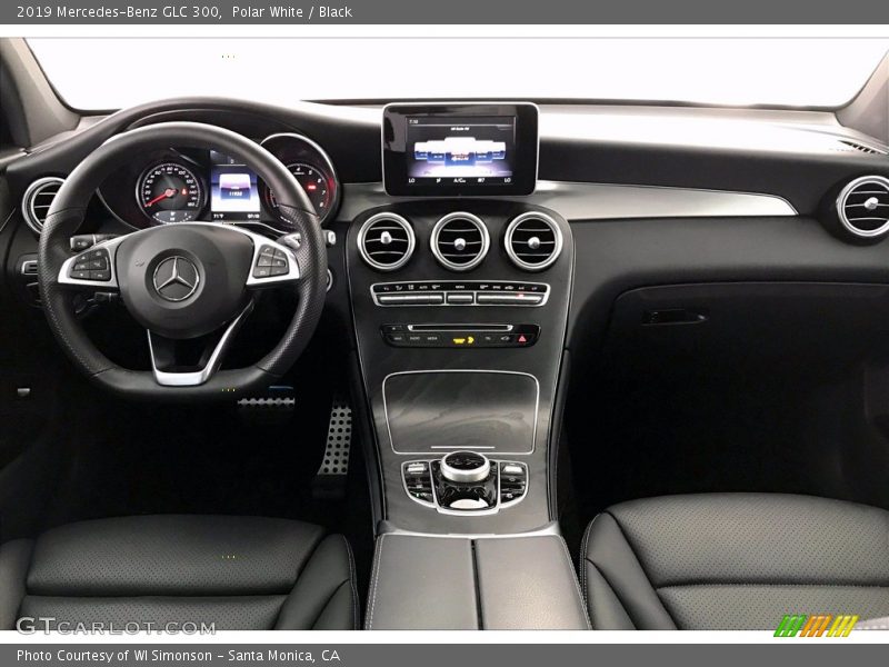 Polar White / Black 2019 Mercedes-Benz GLC 300