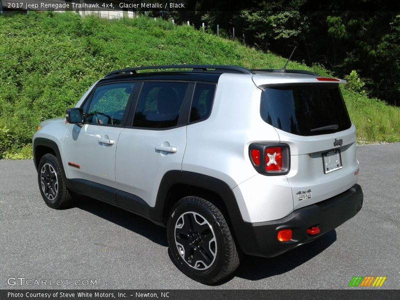 Glacier Metallic / Black 2017 Jeep Renegade Trailhawk 4x4