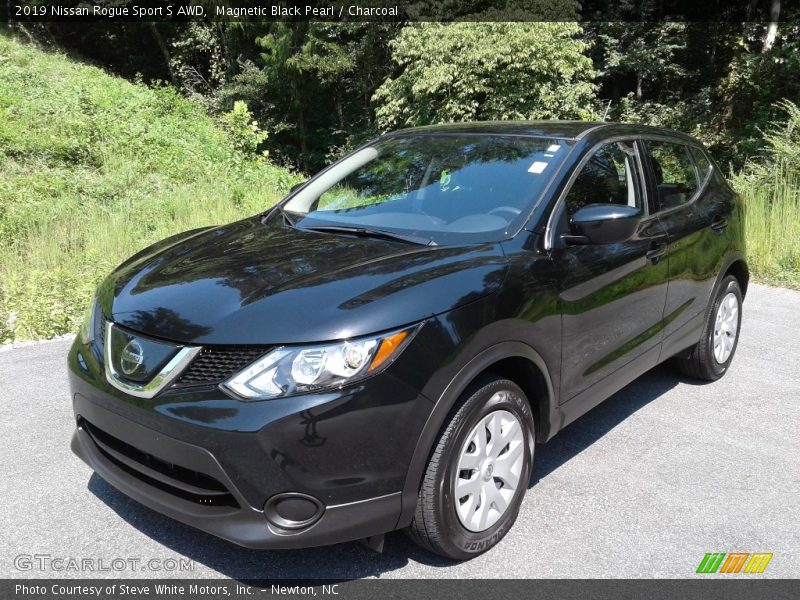 Magnetic Black Pearl / Charcoal 2019 Nissan Rogue Sport S AWD
